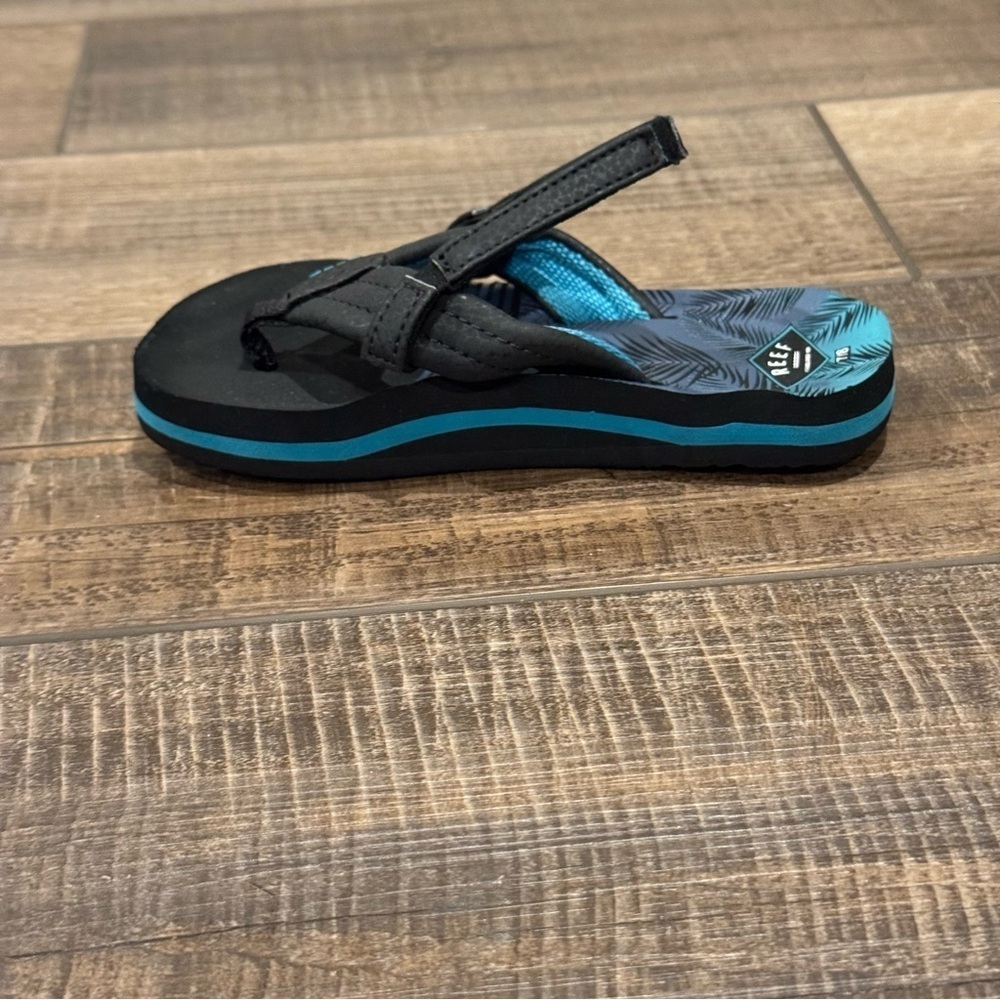 Reef Little Ahi Flip Flops Sandals Toddler Size 7/8 Heel Strap Black Blue - Picture 5 of 10